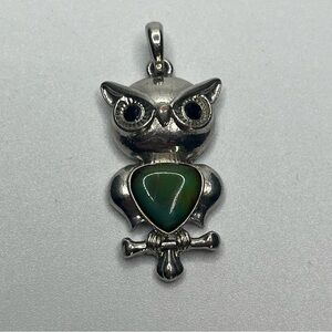 Vintage Y2K Owl Pendant – Silver Tone with Green Cabochon Belly